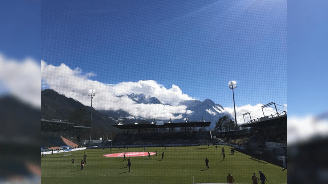 <b>Rheinpark Stadion (Liechtenstein)</b>
<br>El entorno es impecable, libre de cualquier tipo de escenario que no cuida la naturaleza.