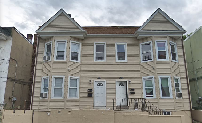 “Nunca violaría a nadie”: hija sobre hombre que fue encontrado muerto con un mensaje de pedófilo