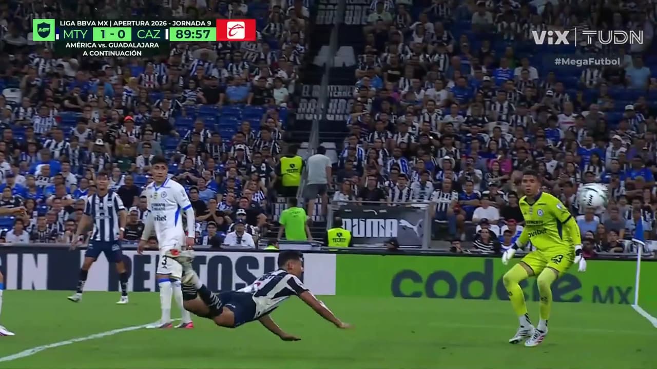 ¡Enorme falla del 'Rica' Chávez! Rayados pudo haber aumentado la ventaja