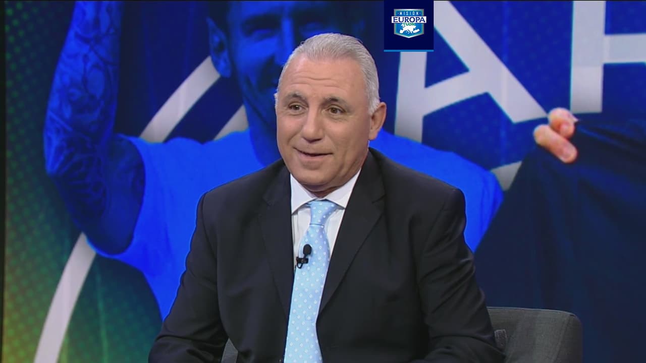 Stoichkov rompe en llanto tras ver el anuncio de Leo Messi al PSG