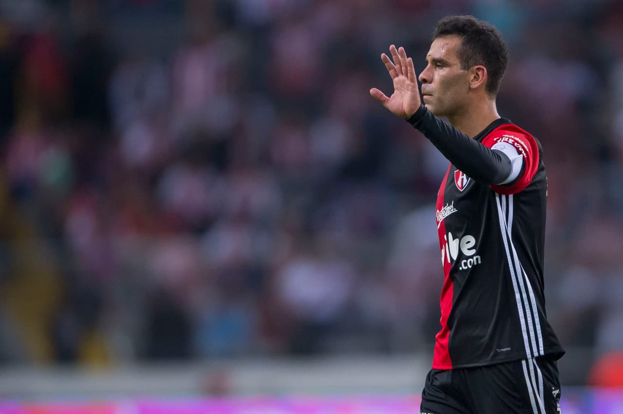 Rafael Márquez jugó su último partido en el Jalisco en la victoria del Atlas sobre Chivas. Los Rojinegros ganaron 1-0, el capitán del Tri y la Selección Mexicana tuvo una destacada actuación, y al final se llevó el cariño de propios y extraños.