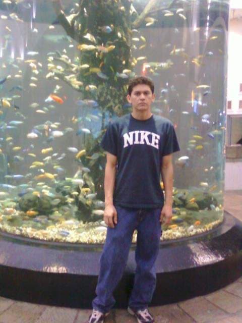 Si alguien tiene tiene conocimiento sobre su paradero, es importante que se comunique con las autoridades.