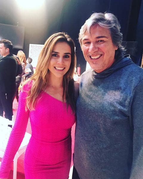 La actriz mexicana asegura que es fácil trabajar con Carolina: "Yo creo que sería un poquito más complicado o las cosas se complican cuando no se llevan bien, afortunadamente me toco con un ‘mujerón’, una dama y una amiga", confesó.
<br>