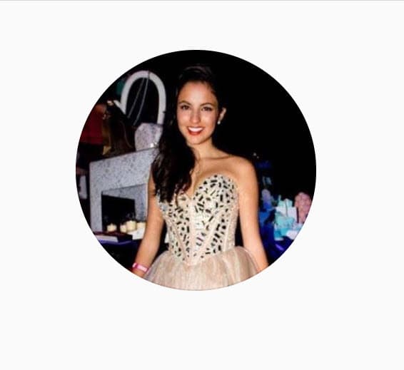 "Qué tengan bonito día y nos vemos pronto en 'stories'", advirtió.
<br>