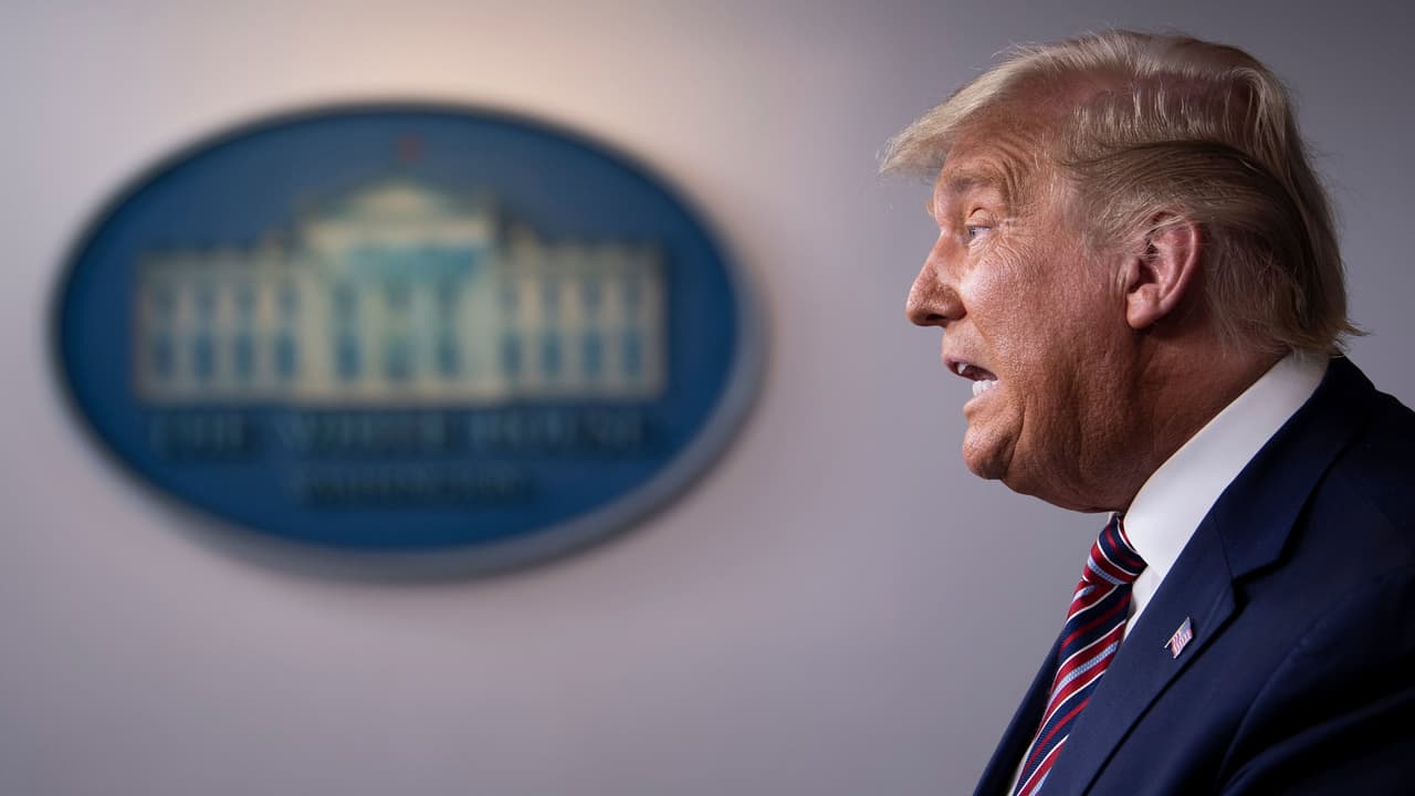 Twitter baja el volumen a Trump: más de 100 tuits marcados por engañosos en casi dos semanas