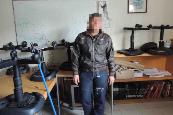 Lo hizo con las pocas monedas que traía en su bolsa y en compañía de un amigo. Foto: LSantacruz.