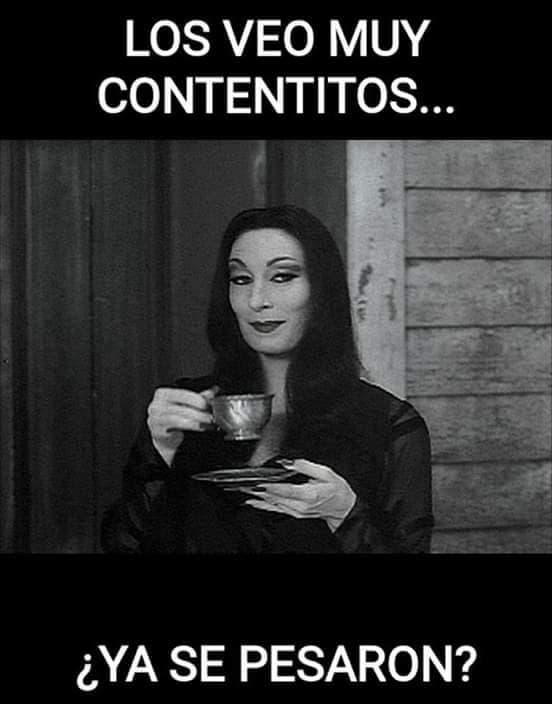 Inicia el 2016 con buen humor y diviértete con estos ingeniosos memes de las redes sociales.