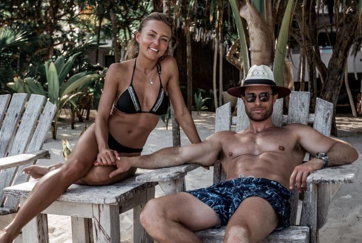 En la mayoría de esas fotografías, ella se deja ver al lado de
<a href="https://www.univision.com/famosos/angelique-boyer-revelo-la-clave-de-su-amor-con-sebastian-rulli">Sebastián Rulli, quien ha sido su pareja sentimental</a> desde hace 10 años.