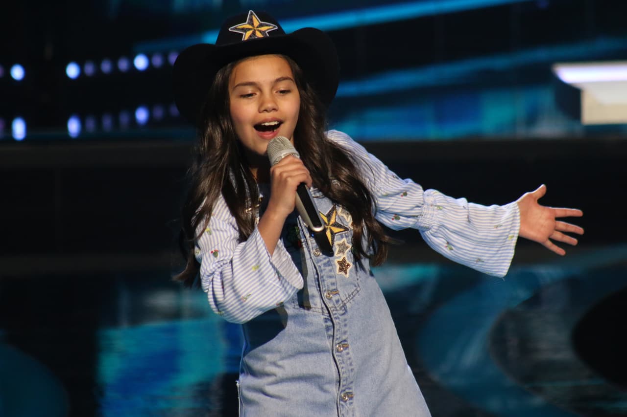 Y Camila le hizo honor a la Diva de la Banda al interpretar 'Inolvidable' de Jenni Rivera.