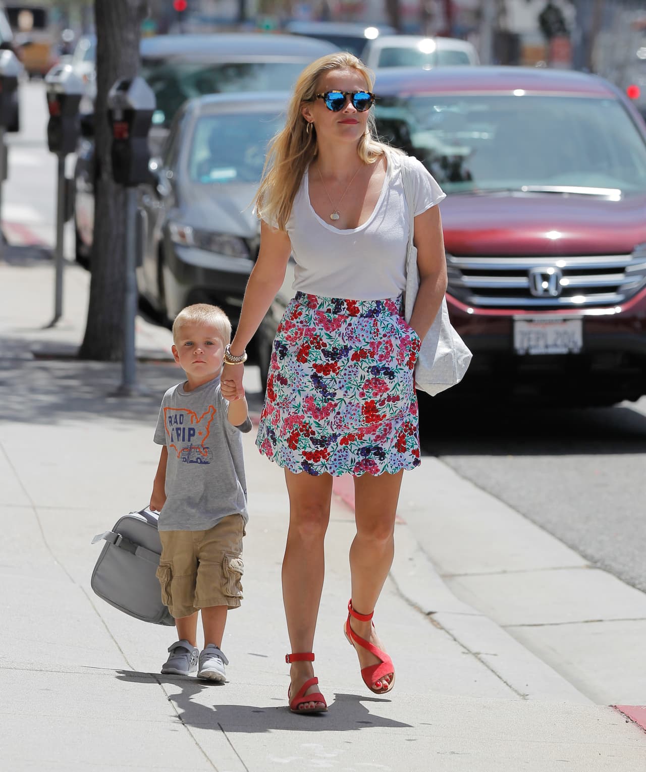 Tennessee, nacido de su matrimonio con Jim Toth, fue su compañerito de paseo.