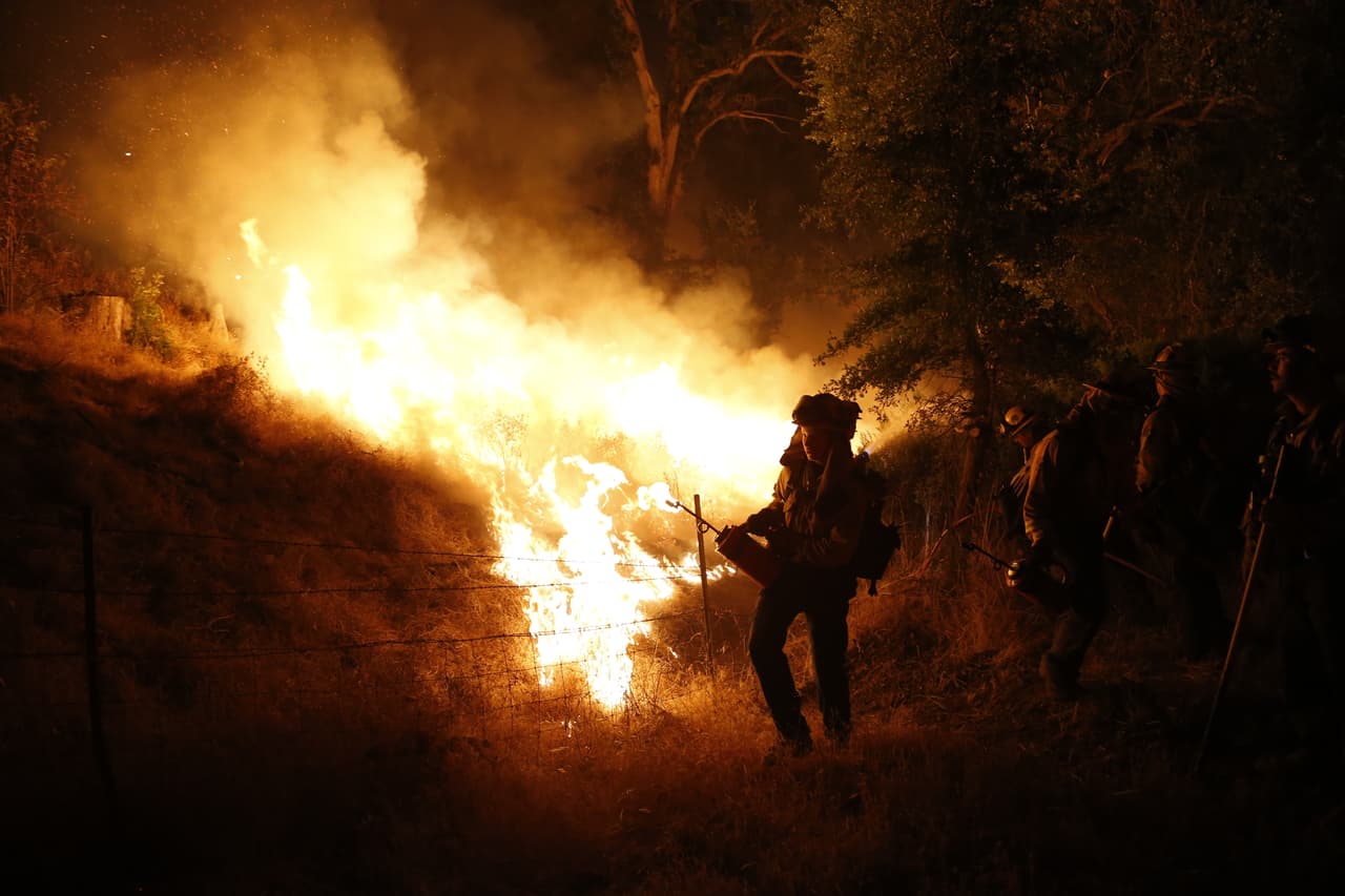 Hallan cuerpos perdidos en el incendio Valley