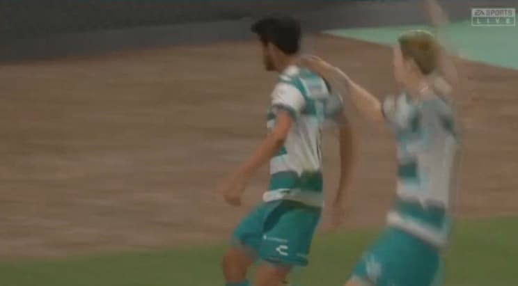 Cruz Azul no logra salir del sótano y esta vez caen frente al Santos de Eduardo Aguirre con un marcador de 3-4.