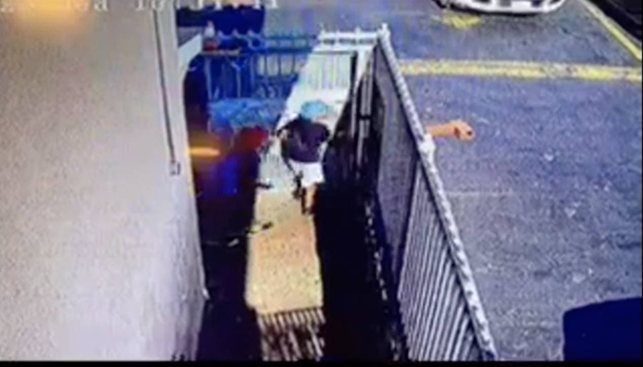 Los niños fueron vistos por última vez saliendo de su casa cerca de la cuadra 7000 de North Sepulveda Boulevard en Van Nuys y se dirigieron hacia el oeste por la calle Vose desde Sepulveda Boulevard.