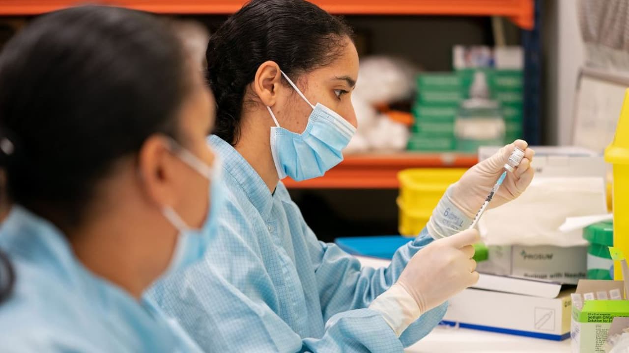 ¿Cuál es la mejor manera de prevenir la llamada flurona, la combinación de coronavirus e influenza?