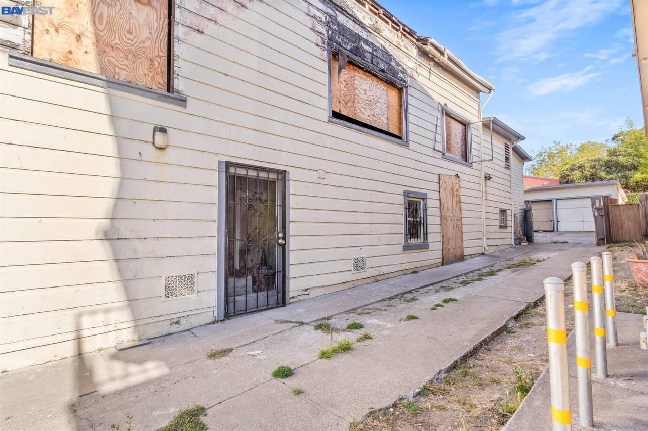 Según Redfin.com, su valor en el estado en que se encuentra podría ser de hasta $978,830 dólares.