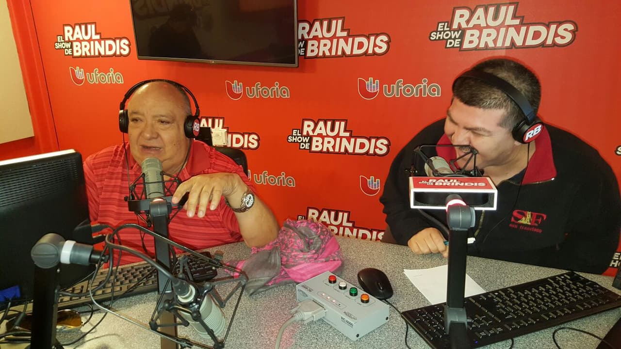 El Pirruris vistó el show de Raul Brindis, nos contó de su vida y proyectos.