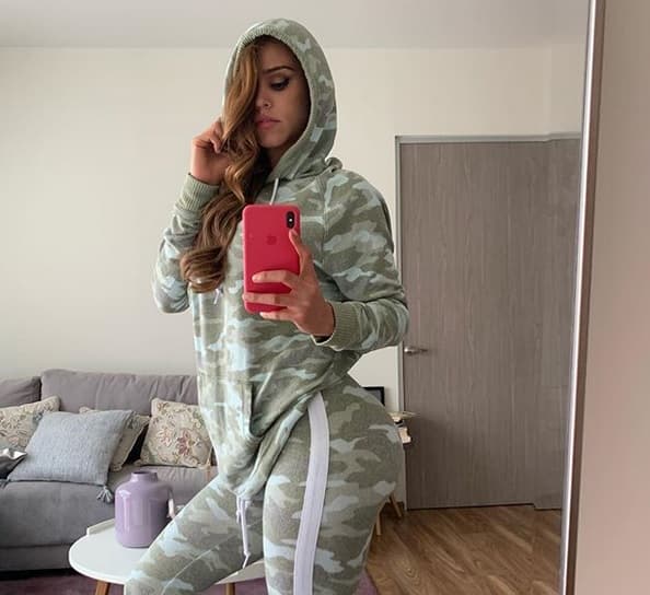 "Hay mucha gente allá afuera que está frustrada y simplemente ve en ti lo que desea ser, por eso se llena de tanta rabia, pero uno debe sonreír y tomar las
<b>críticas como motivación</b>".