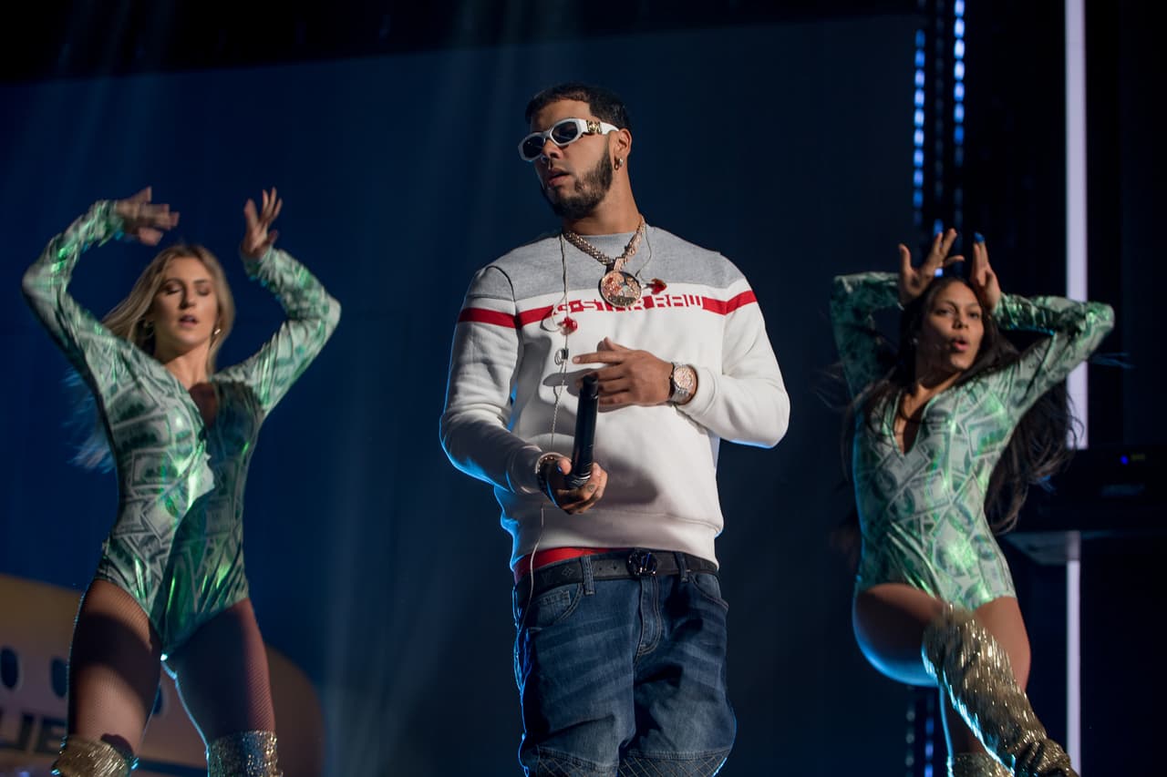 <b>Sobre qué tuvo Karol G para conquistar su corazón, </b>comenta: "Que es real conmigo y que se preocupa más por mí que cualquier otra persona".