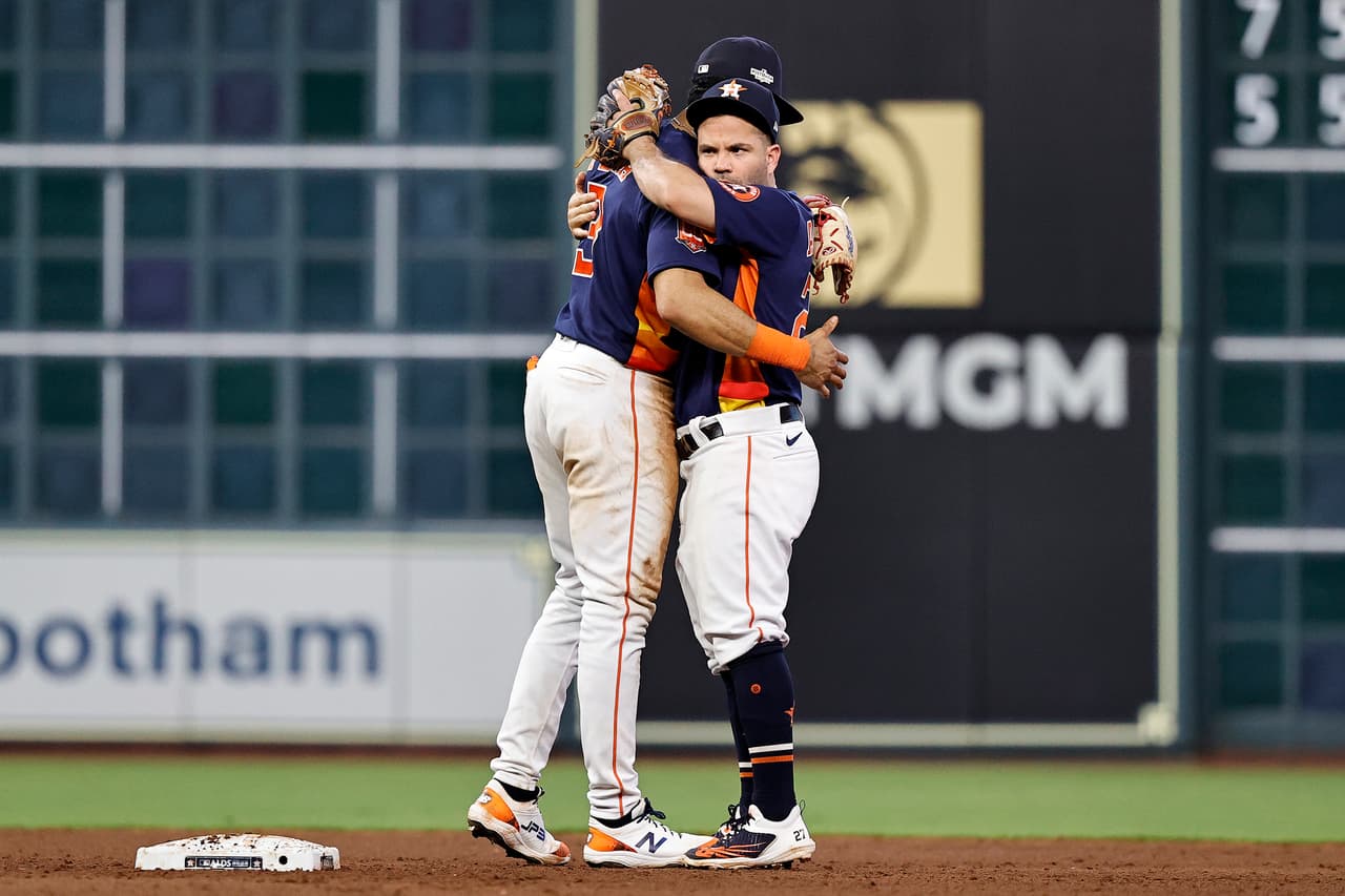Houston Astros tienen al borde de la eliminación a Mariners