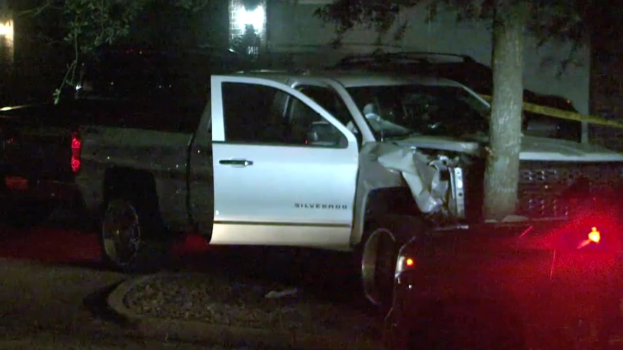 El Departamento de Policía de Houston (
<b><a href="https://twitter.com/houstonpolice" target="_blank">HPD)</a></b> y los paramédicos del Departamento de Bomberos de Houston (
<b><a href="https://twitter.com/HoustonFire" target="_blank">HFD</a></b>) respondieron a un tiroteo al sureste de Houston.