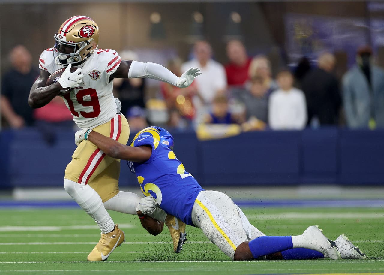 La restricción que impedía a los fans de los 49ers de San Francisco comprar boletos para el partido del Juego de Campeonato de la NFC contra LA Rams en el estadio SoFi de Inglewood desapareció en la plataforma de TicketMaster.
<br>