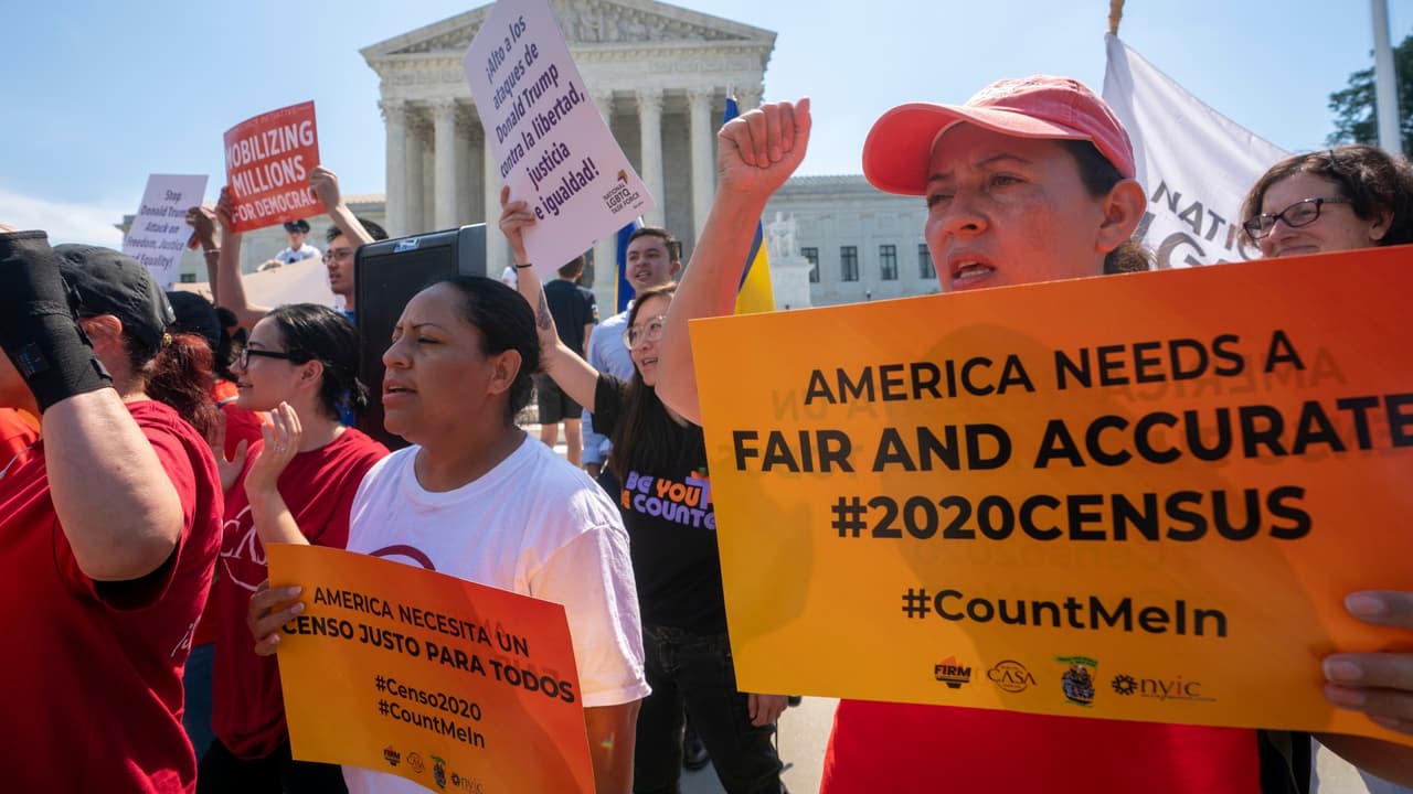 “No nos empujarán a las sombras”: Fiscal de California celebra victoria sobre Trump por pregunta de ciudadanía