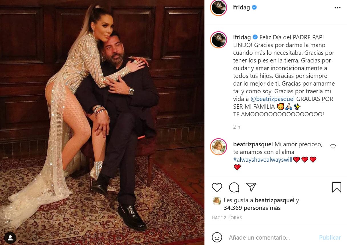 "¡Feliz Día del Padre, papi lindo! Gracias por darme la mano cuando más lo necesitaba. Gracias por tener los pies en la tierra. Gracias por cuidar y amar incondicionalmente a todos tus hijos. Gracias por siempre dar lo mejor de ti. 
<b><a href="https://www.instagram.com/p/CQWZDWhMX8R/" target="_blank">Gracias por amarme tal y como soy</a></b>", escribió la cantante de 29 años. 
<br>