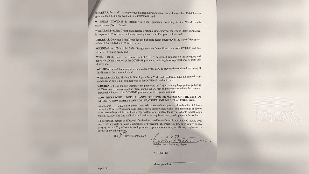 La alcaldesa de Atlanta emite orden ejecutiva de estado de emergencia y prohibición de concentraciones de personas.