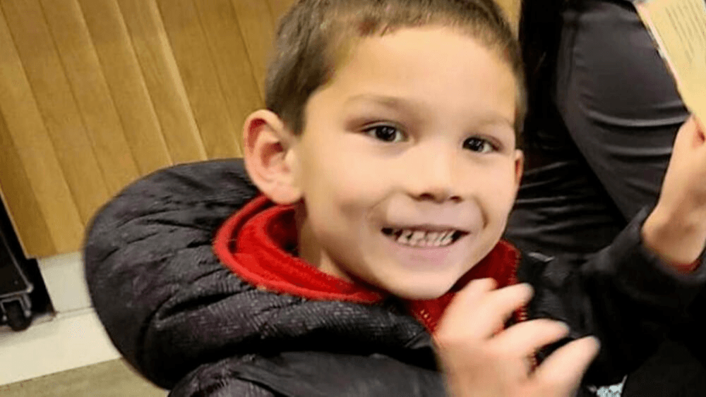 El Departamento del Sheriff del Condado San Luis Obispo anunció la reanudarán la 
<a href="https://www.univision.com/local/los-angeles-kmex/local/los-angeles-kmex/kyle-doan-nino-arrastrado-inundacion-san-luis-obispo-sur-california" target="_blank">búsqueda de Kyle Doan</a>. El niño de 5 años, arrastrado por la corriente de una inundación repentina, cuando su madre lo llevaba a la escuela, en plena tormenta en el condado San Luis Obispo en el sur de California.
<br>