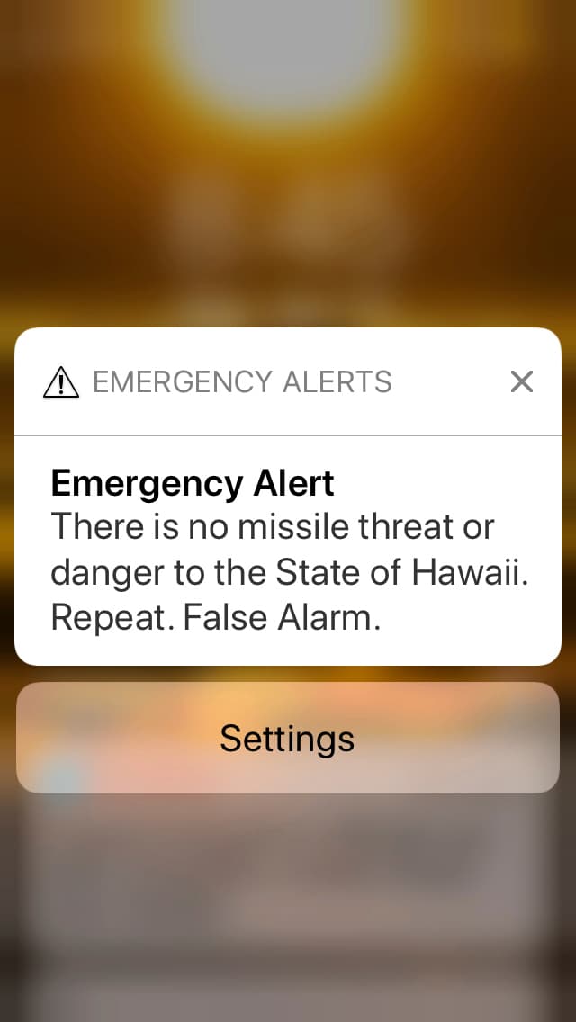 El empleado que lanzó la falsa alarma en Hawaii ha sido reasignado de puesto, pero no despedido