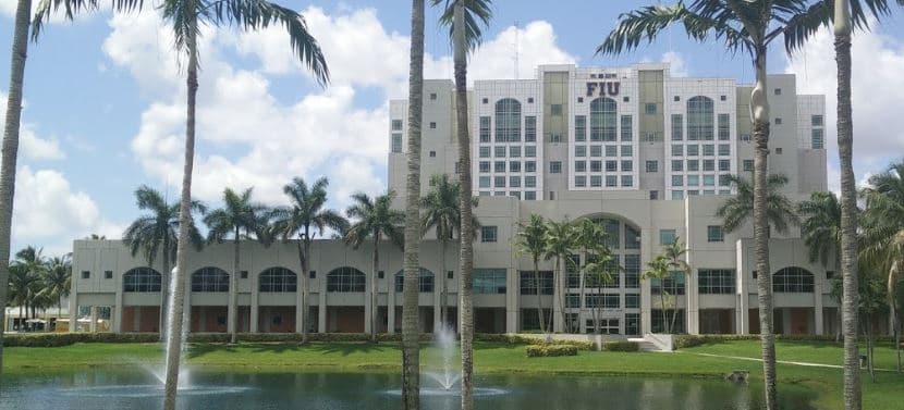 Fundación otorga $5 millones para formar más profesores hispanos de humanidades