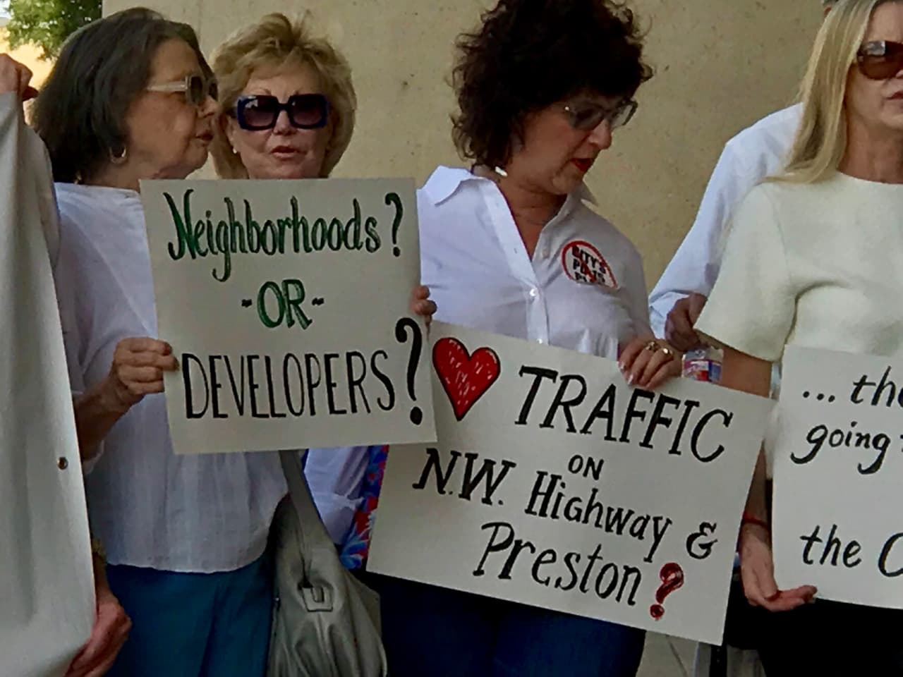 Las torres del nuevo desarrollo tendrán 28 pisos, contempla áreas verdes, estacionamientos subterráneos, vías para caminar y más carriles.
<br>