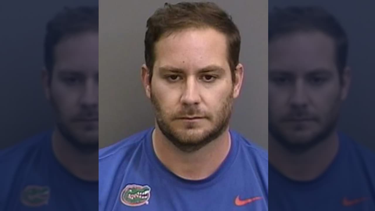 Exmaestro del condado de Hillsborough nuevamente detenido acusado de abuso sexual contra un estudiante