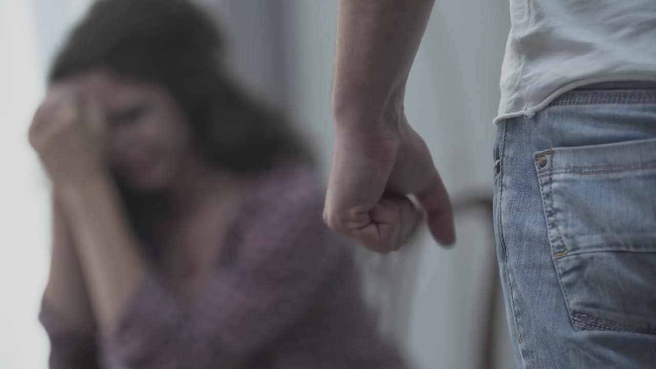 Febrero y la violencia en citas adolescentes: claves para prevenir el abuso