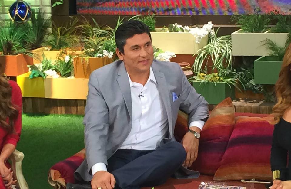 ¿Cómo lidiar con tu hijo adolescente? César Lozano te dice qué hacer.