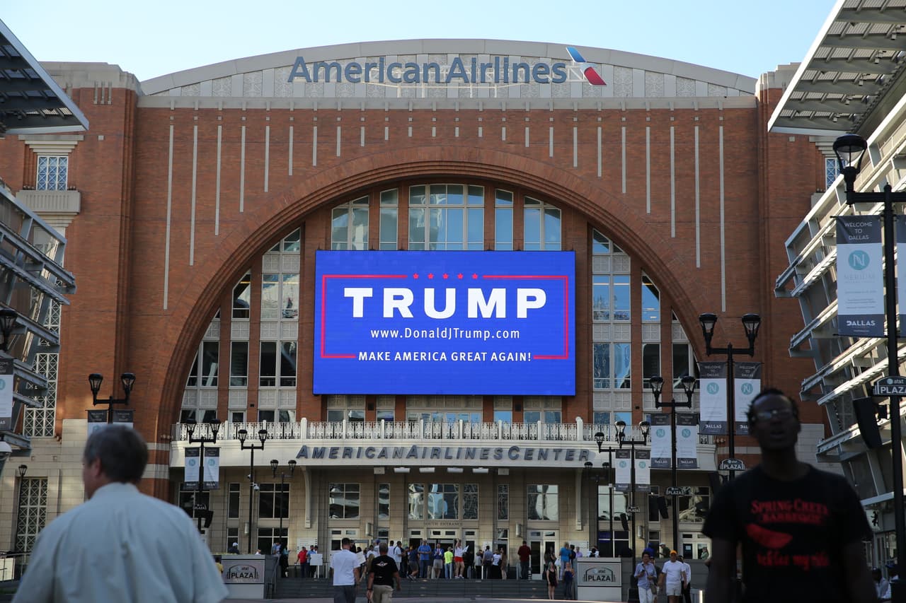 Hispanos, americanos y afroamericanos unidos contra Donald Trump