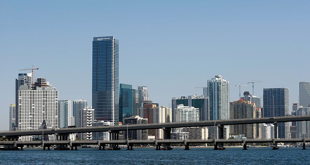 Miami es el centro urbano donde más aumentó la segregación racial entre blancos e hispanos