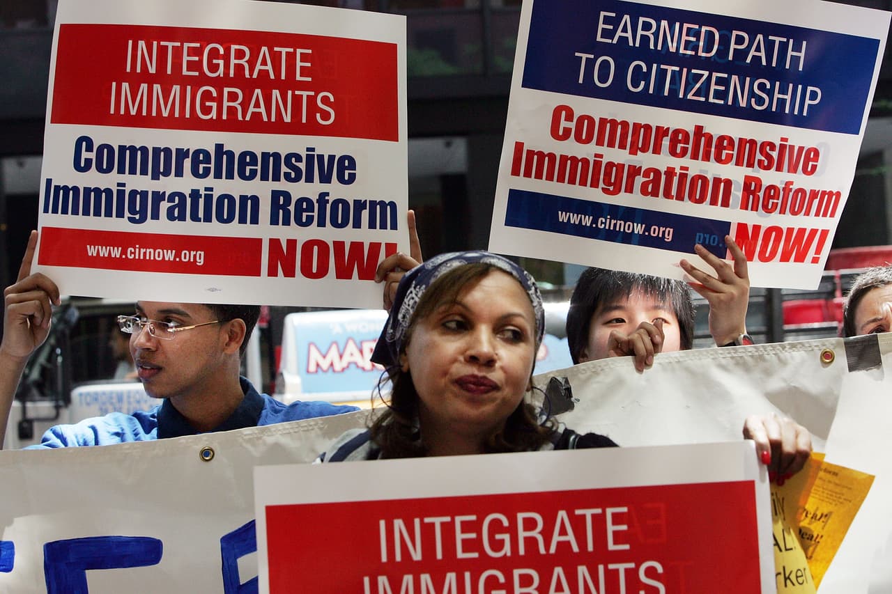 La diferencia es importante en ambos géneros, pero las mujeres son las más desfavorecidas.