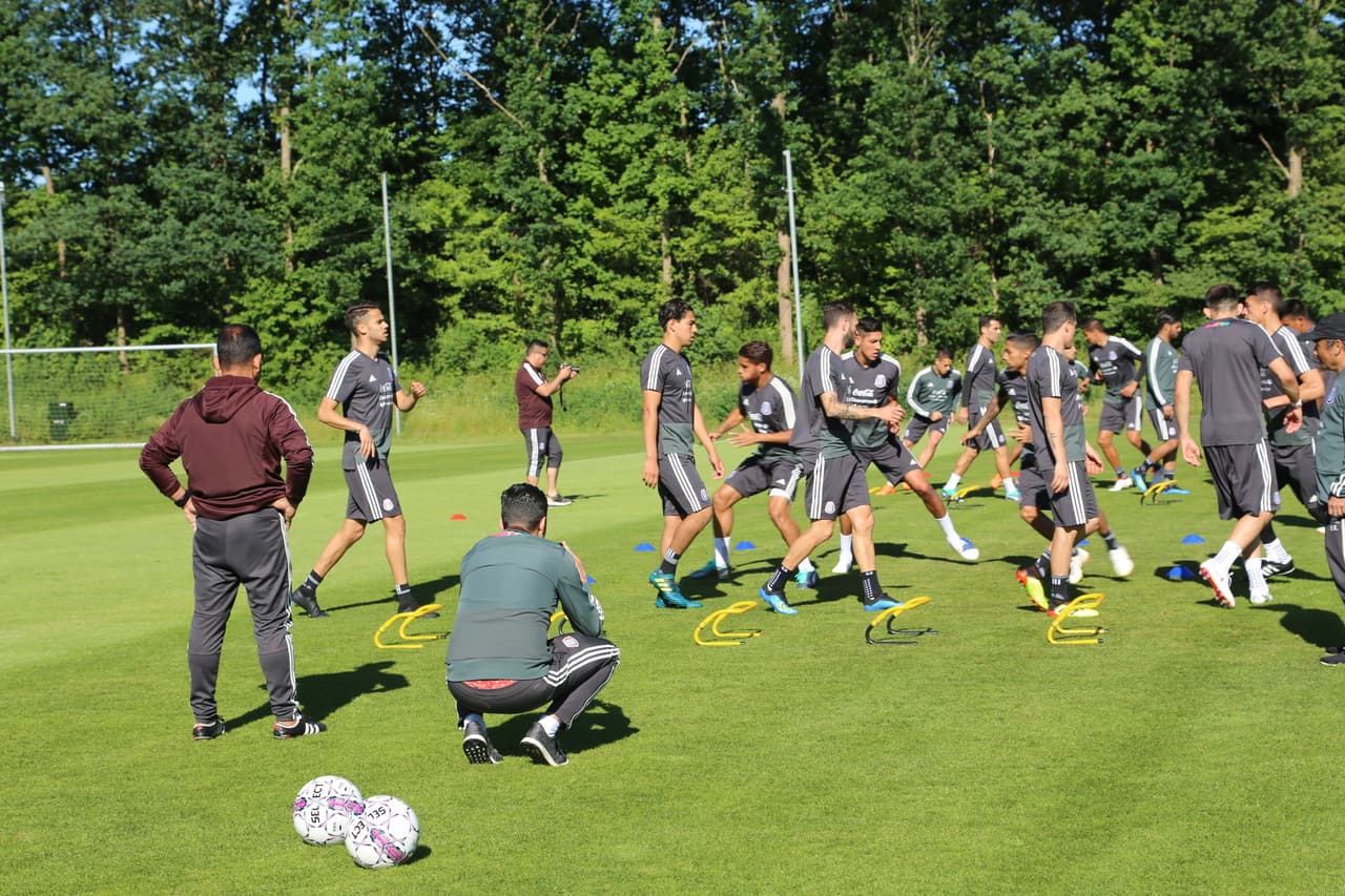 El equipo también contó de nuevo con el volante Héctor Herrera que volvió tras atender situaciones personales en Portugal.