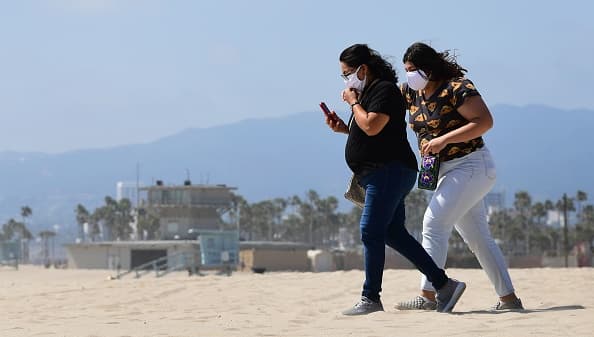A partir de este miércoles las 
<a href="https://www.univision.com/local/los-angeles-kmex/las-playas-de-los-angeles-abriran-a-partir-de-este-miercoles">playas del condado de Los Ángeles</a> permitirán el acceso a visitantes tras dos meses de cierre por el 
<a href="https://www.univision.com/temas/coronavirus">coronavirus</a>.