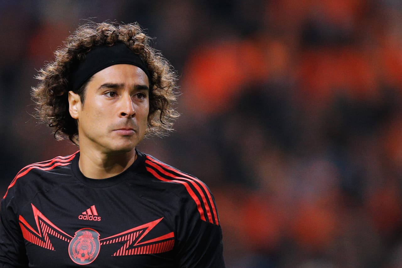 Guillermo Ochoa no iría a Las Palmas, el club firmó al argentino Leandro Chichizola