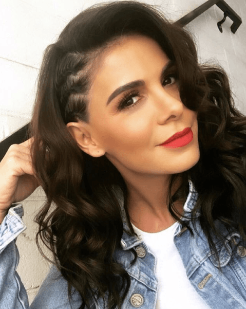 La actriz señaló que, hasta el momento, no ha sido localizada su camioneta: "Yo hablé con las autoridades de Toluca [...] y, pues obviamente, me dicen que todavía no la han encontrado. Es muy deprimente que las autoridades 
<b>no tomen cartas en el asunto"</b>, finalizó.