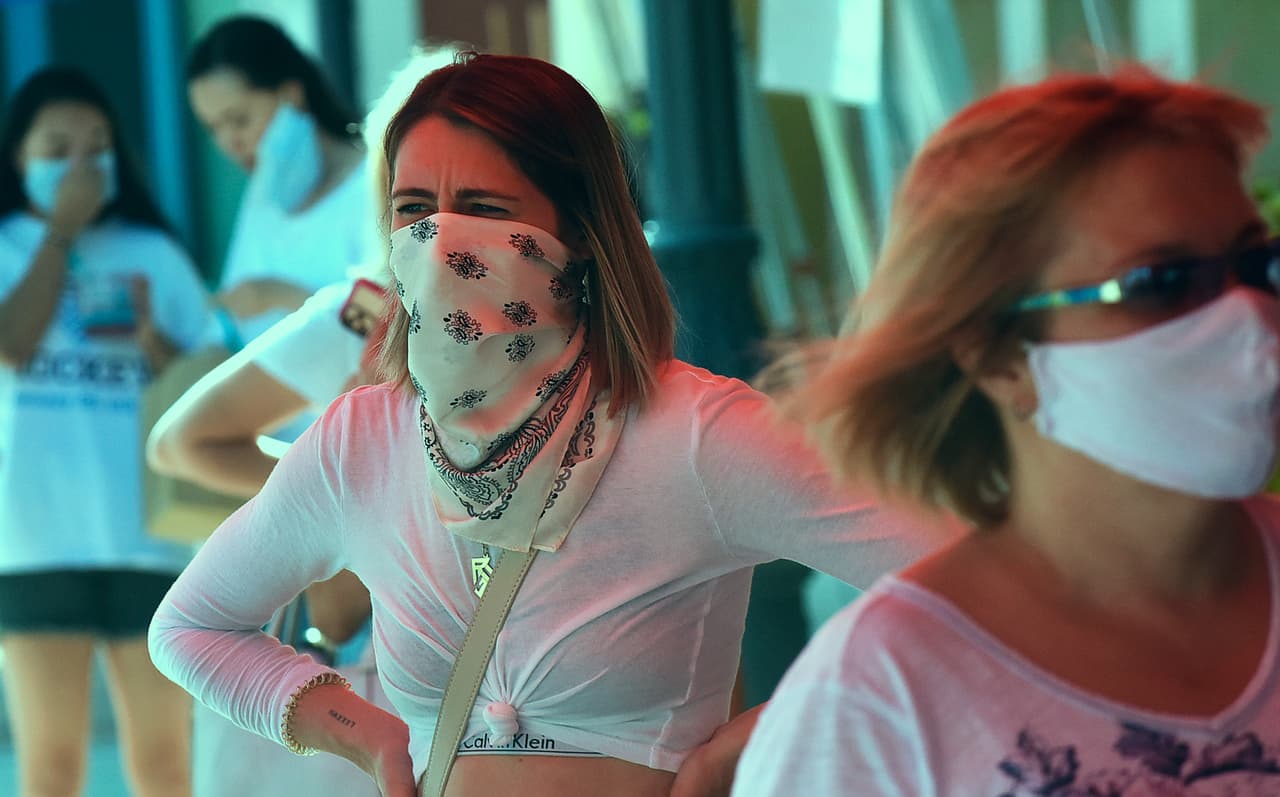 <b>Puesto 7: Florida.</b> El pago por desempleo promedio antes de la pandemia era de 285 dólares, muy por debajo del promedio nacional, y sólo el 8.9% lograba recibir estos beneficios. Sin embargo, el mercado laboral de Florida no se ha visto tan afectado por el covid-19 como en otros estados. De junio de 2019 a junio de 2020 el empleo cayó 6,1%, en comparación con una caída del 8,6% en todo el país.