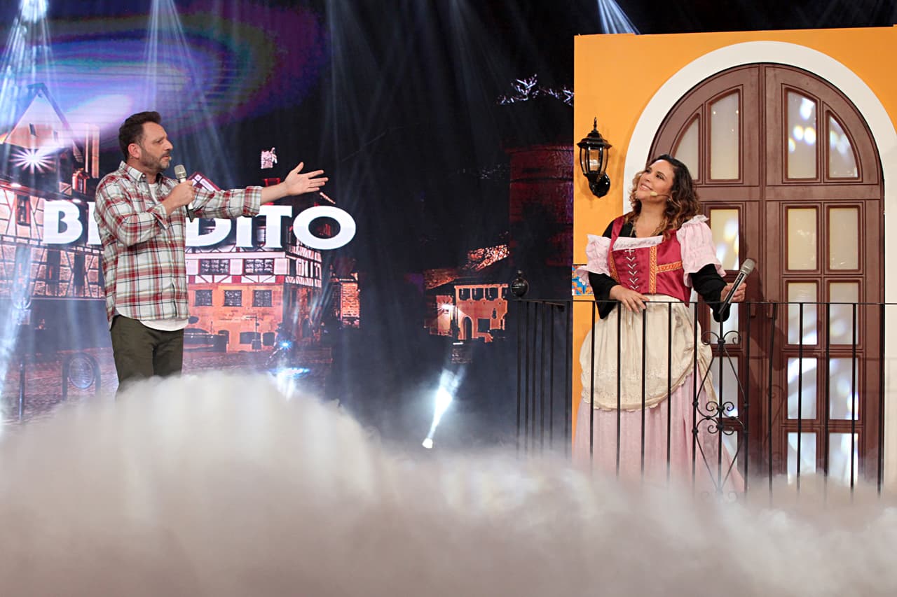 En 'La serenata', Adriel, Yurem y Fastlicht le llevaron una serenata a Angélica, quien al final también tuvo que cantar.