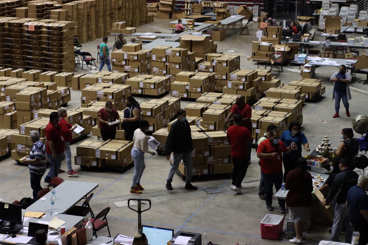 Populares desmienten que el conteo de votos se haya detenido por falta de funcionarios