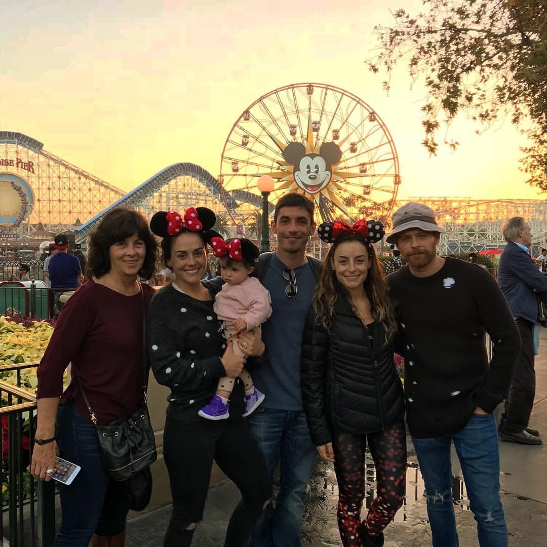 Sin duda la familia Vega ya es una dinastía de talento al que se suma el de sus esposos.
<br>