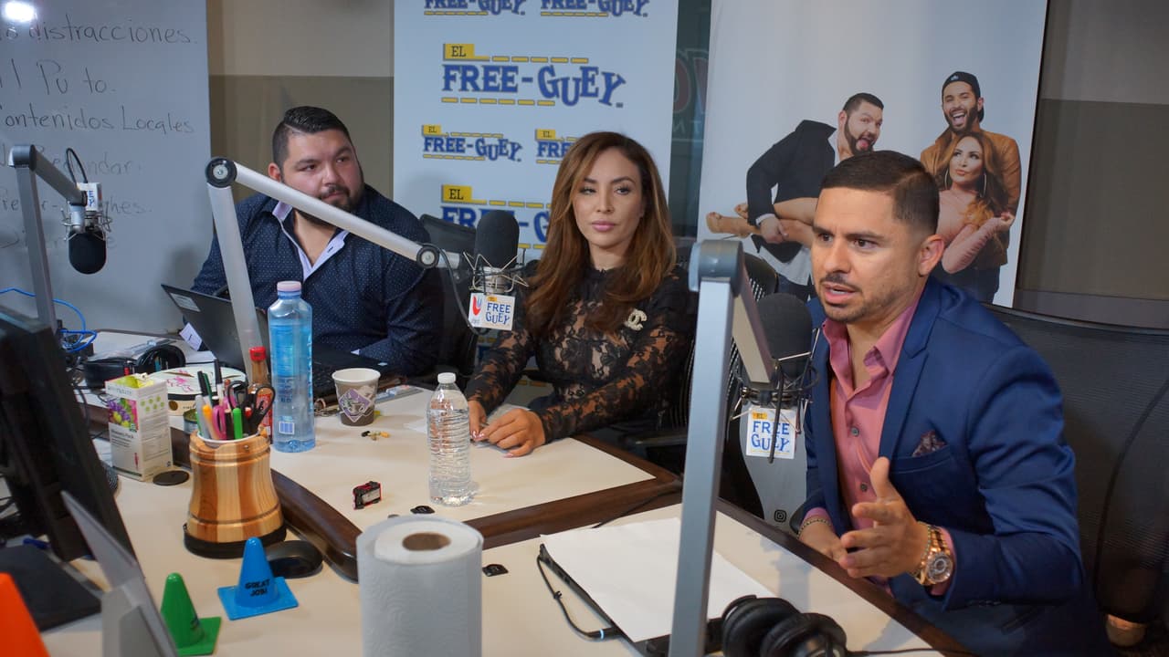 <b><a href="http://www.univision.com/temas/larry-hernandez">Larry Hernández</a></b> está de manteles largos con su nuevo disco 'Lo Blanco y Lo Negro de Mi Vida' y confesó que algunas de las canciones las escribió en la carcel.