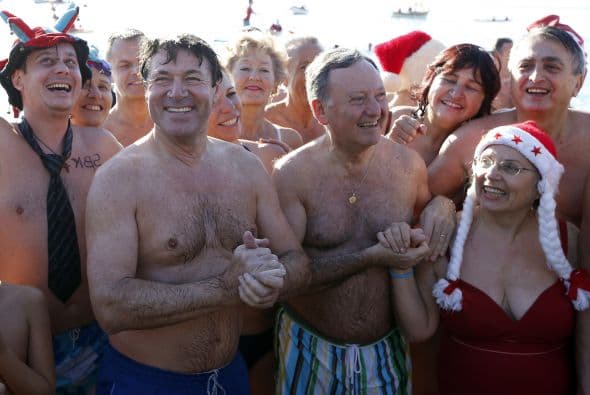 Los participantes no desaprovecharon la oportunidad para felicitar al alcalde.