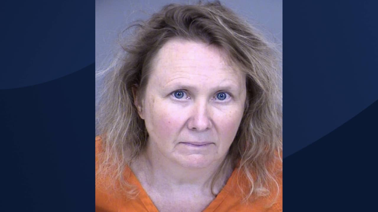 Autoridades de Phoenix arrestan a mujer que presuntamente mató a su esposo