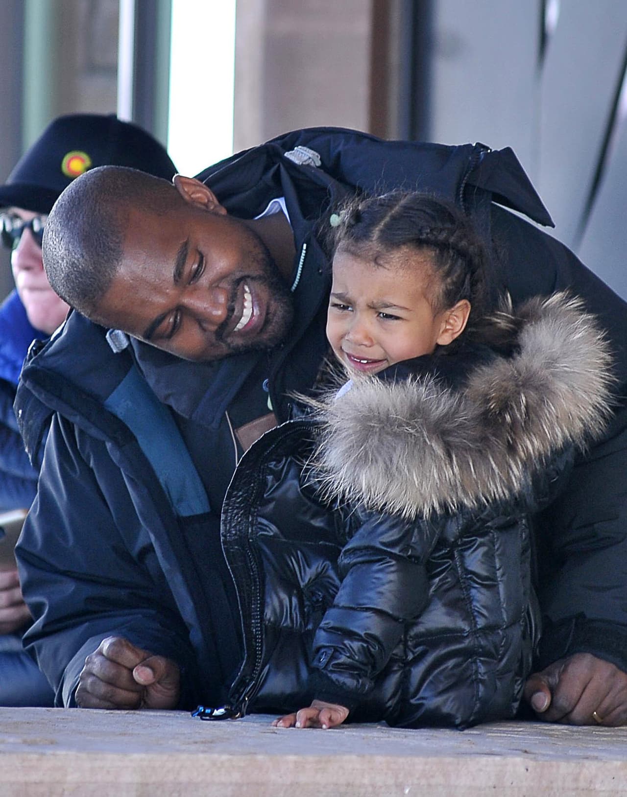 En esta misma entrevista puntualizó que su candidatura presidencial sería bajo un partido político nuevo, el Birthday Party, que contaría con la asesoría de Elon Musk y un misterioso candidato a la vicepresidencia, Jay-Z.